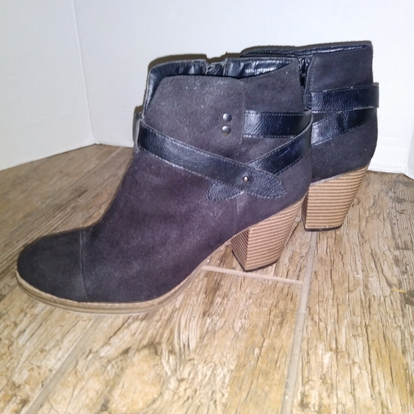 Bootie - Picture 5 of 7